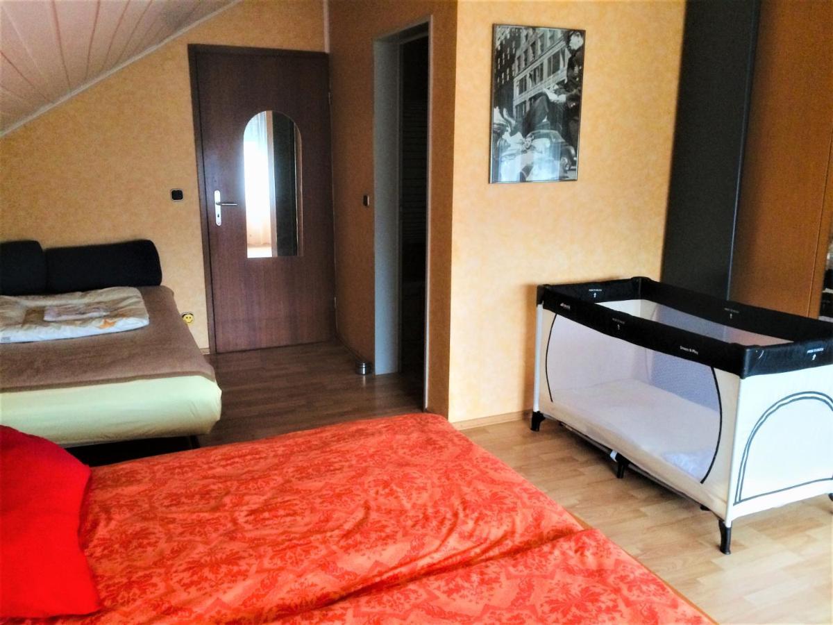 Super Xxl Ferienwohnung 73 Qm, Mit Balkon Cadolzburg Екстериор снимка
